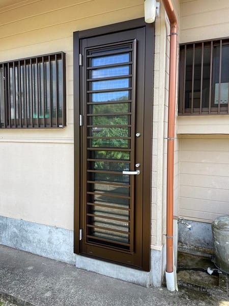 ドアリモ勝手口ドア取替工事