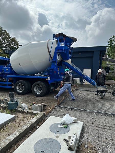 外構工事(コンクリート･フェンス･テラス屋根･リウッドデッキ】