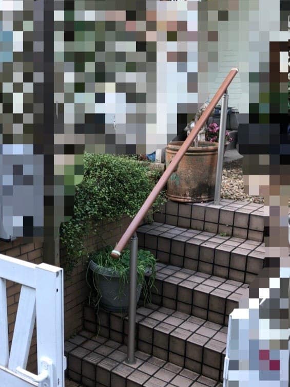 鹿児島市 K様邸 玄関前の手摺設置工事