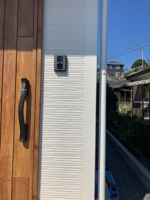 鹿児島市　ポストの取付工事