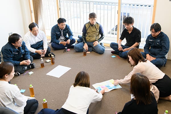 社内の関係性を育む未来ミーティング
